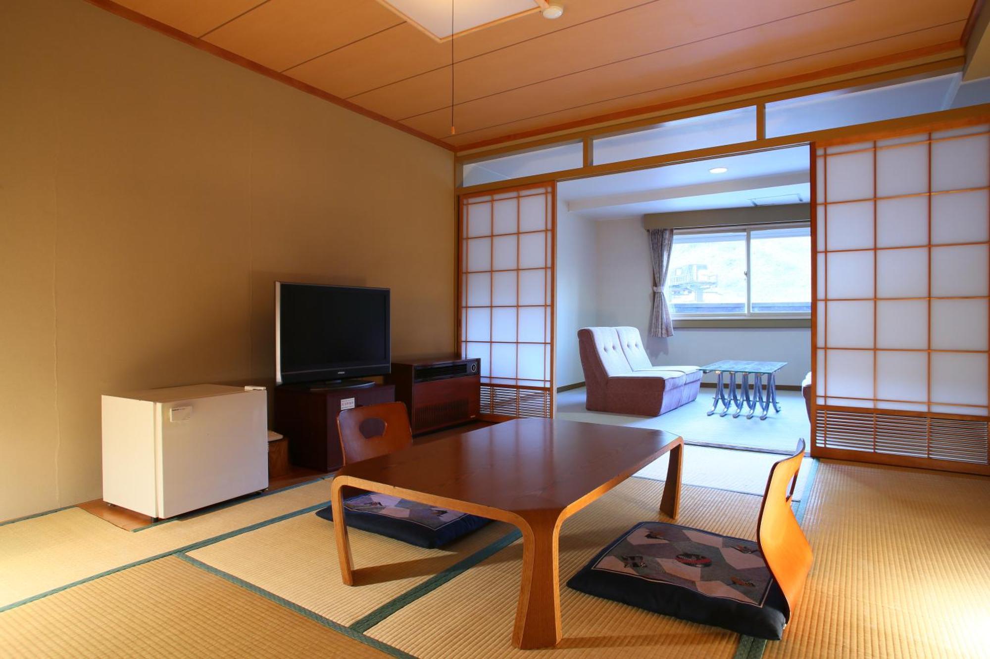 Shiga Palace Hotel Yamanouchi  Kamer foto