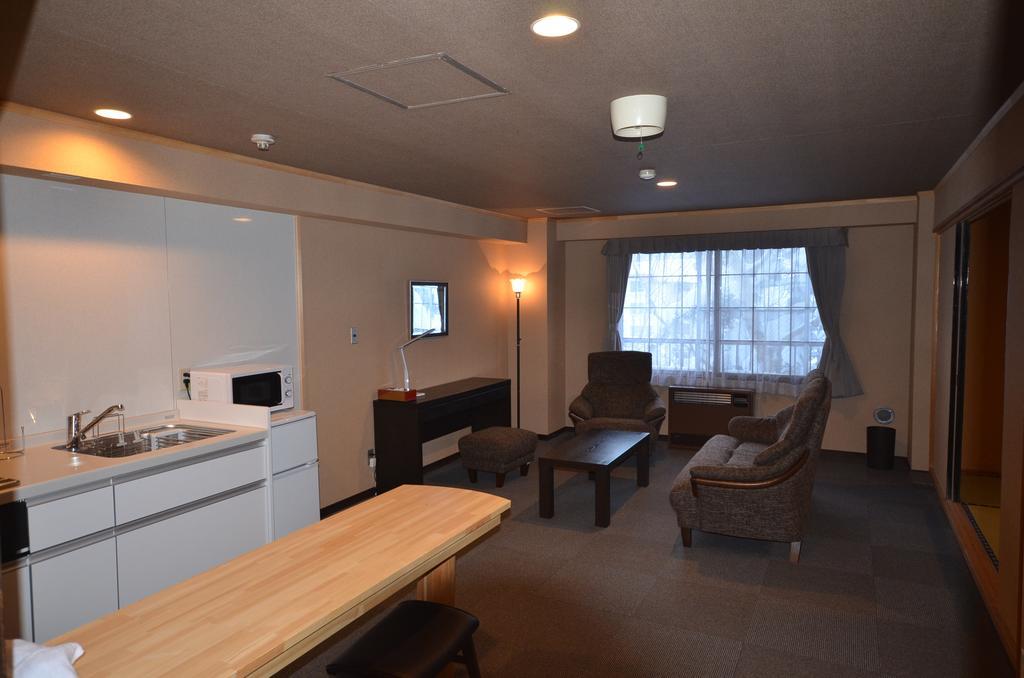 Shiga Palace Hotel Yamanouchi  Buitenkant foto