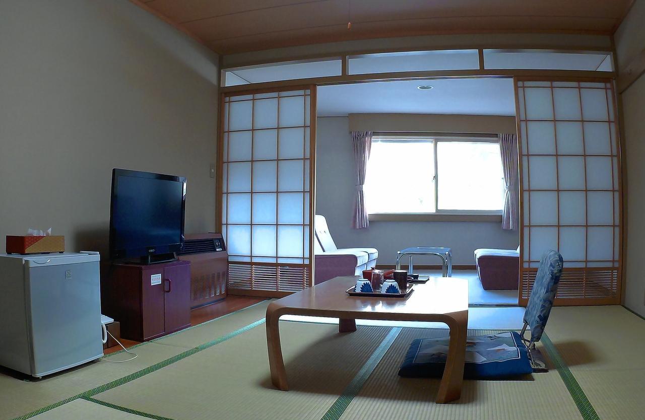 Shiga Palace Hotel Yamanouchi  Buitenkant foto